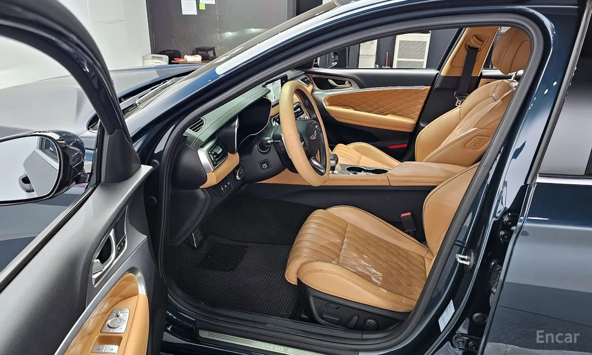 Genesis G70 2020 Gasoline 3.3T 2WD
