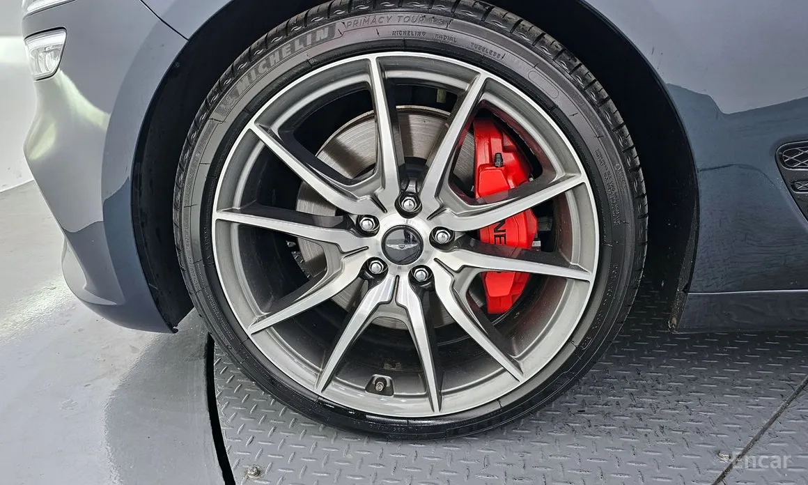 Genesis G70 2020 Gasoline 3.3T 2WD