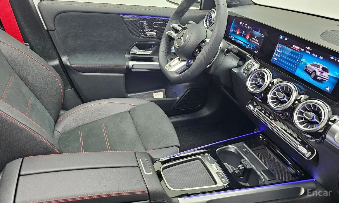 Mercedes-Benz GLB-Class 2020 AMG GLB35 4MATIC