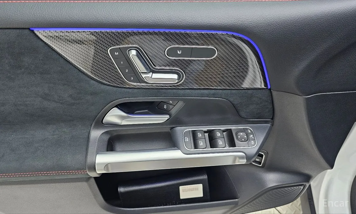 Mercedes-Benz GLB-Class 2020 AMG GLB35 4MATIC