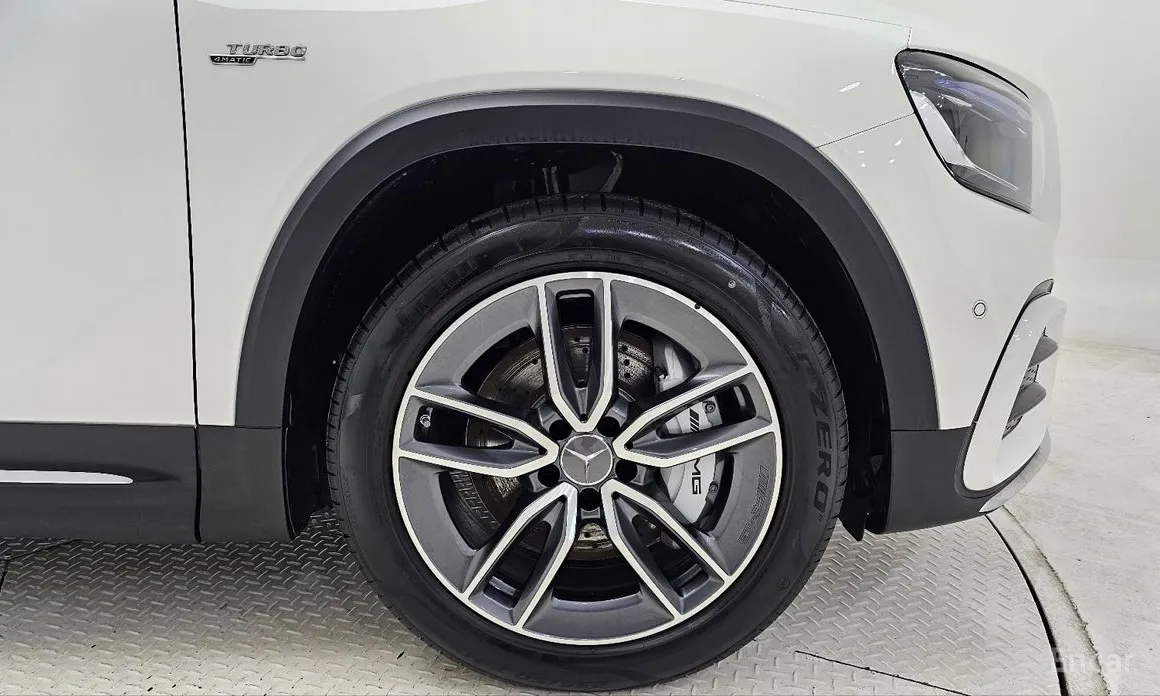 Mercedes-Benz GLB-Class 2020 AMG GLB35 4MATIC