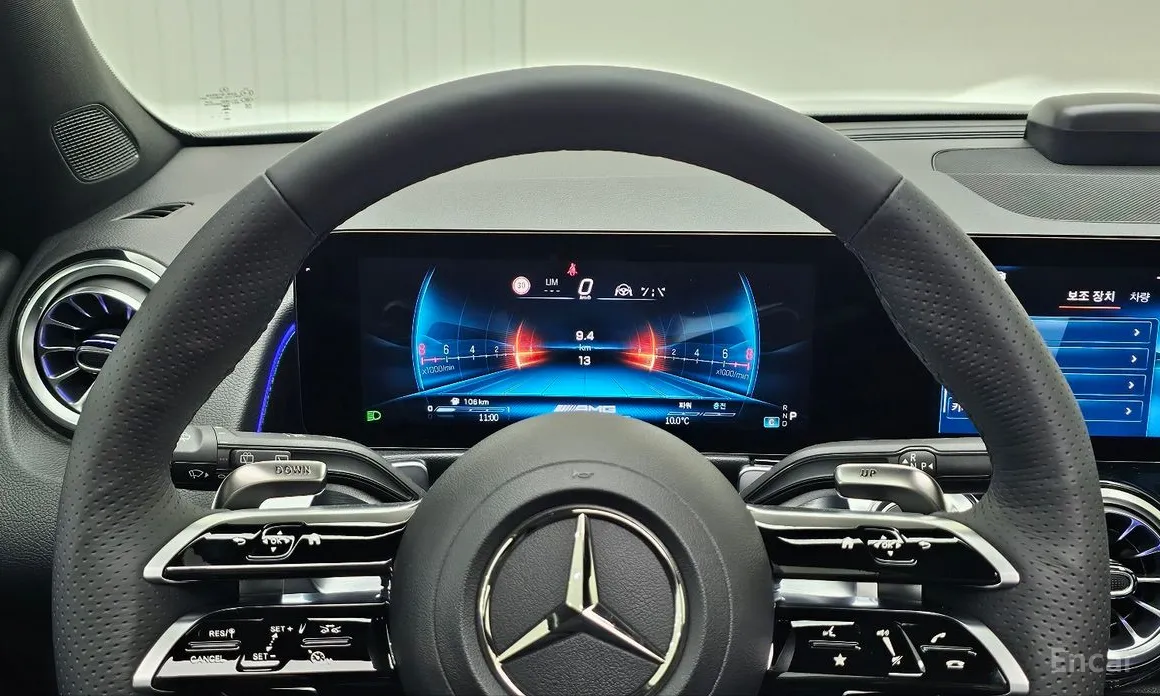 Mercedes-Benz GLB-Class 2020 AMG GLB35 4MATIC