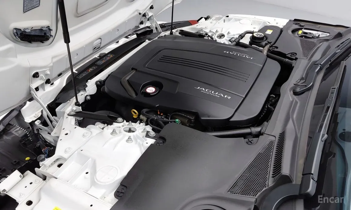 Jaguar F-Type 2013 P300 Convertible