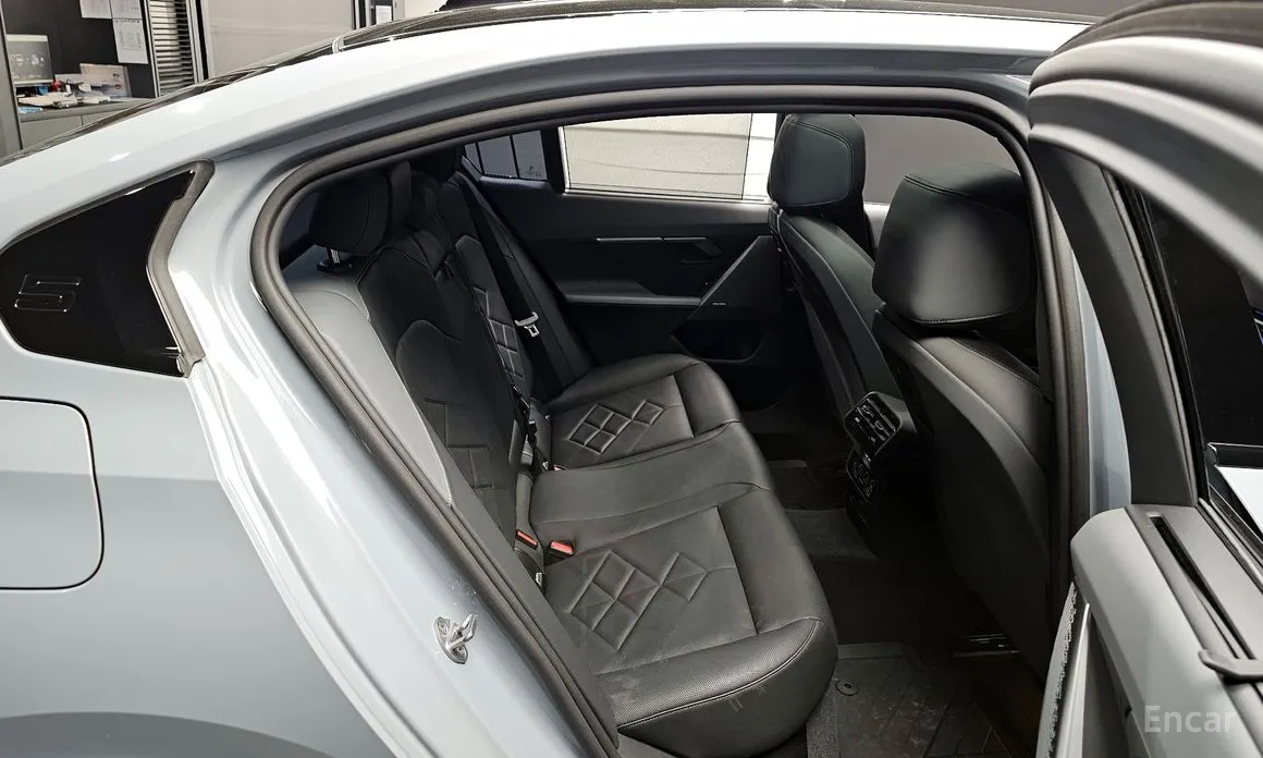 BMW 5 Series 2023 530i xDrive M Sport