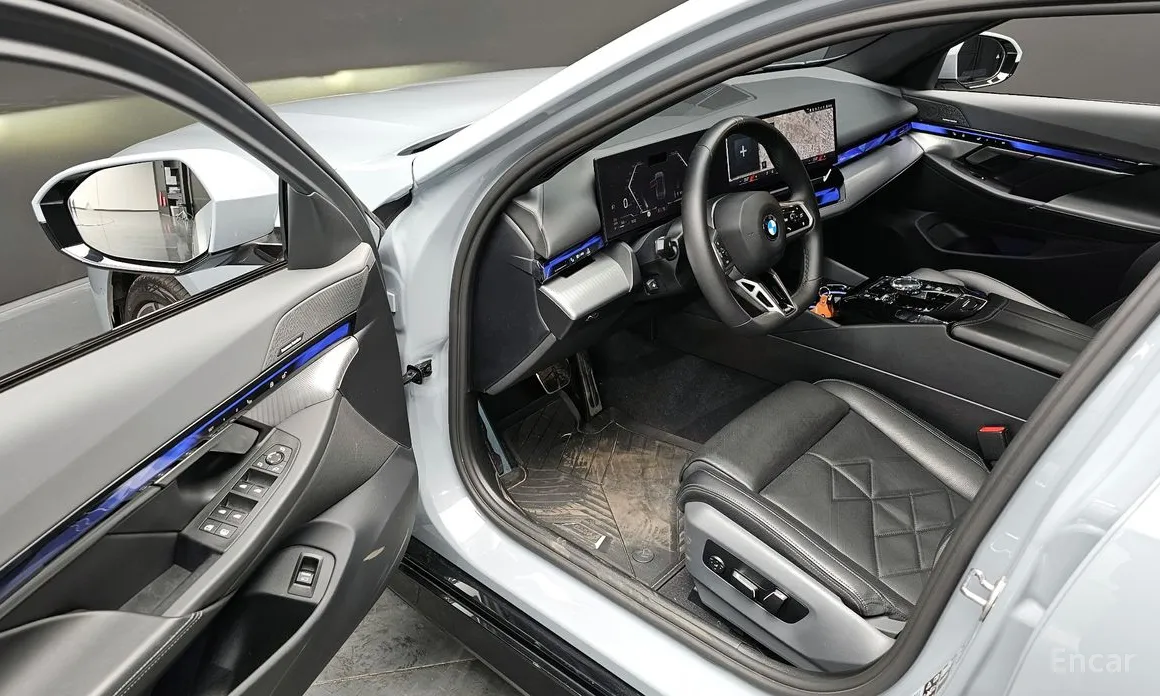 BMW 5 Series 2023 530i xDrive M Sport