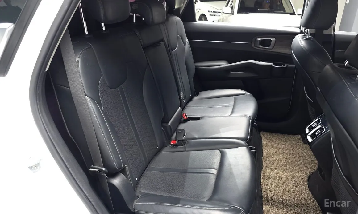 Photo 12 - Kia Sorento