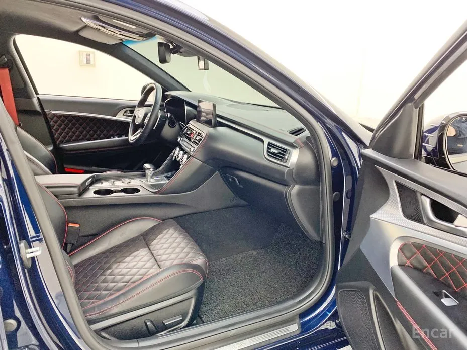 Genesis G70 2020 Gasoline 2.0T 4WD