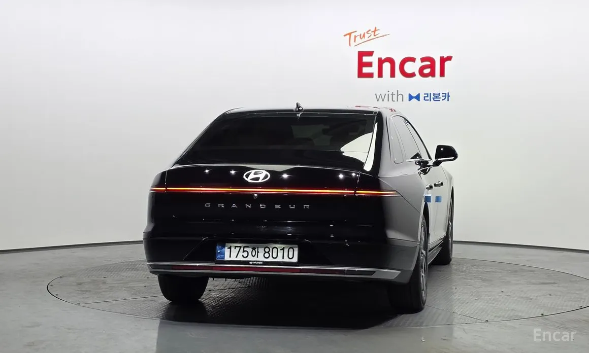 Фото 4 - Hyundai Grandeur