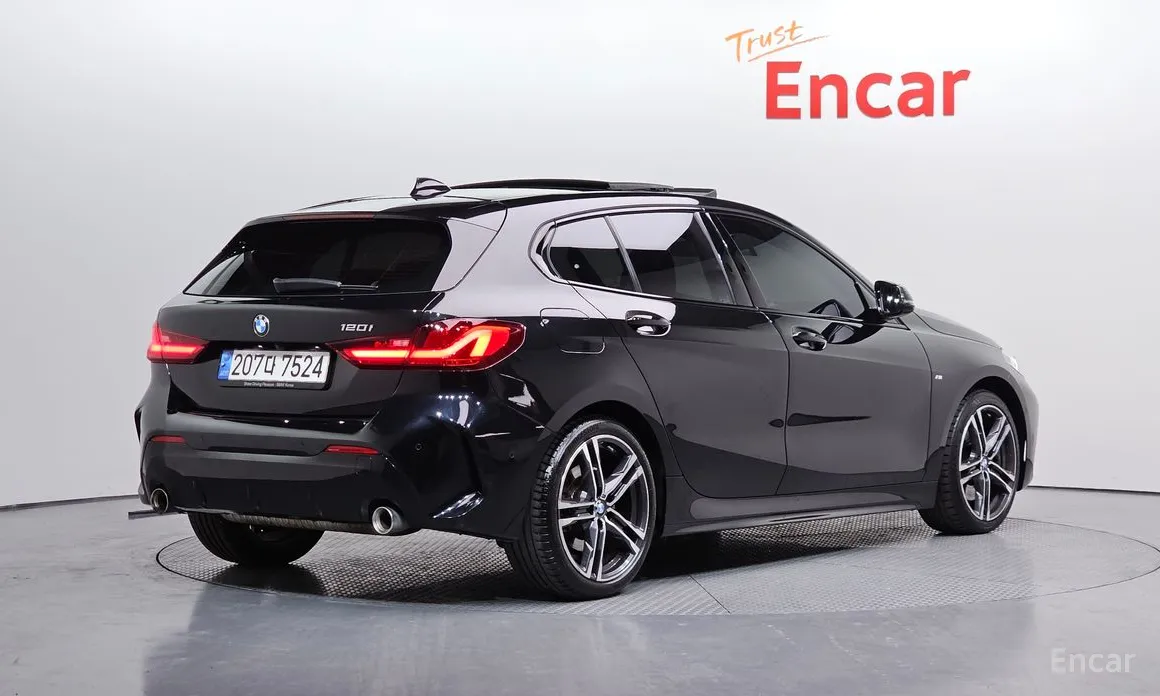 Фото 2 - BMW 1 Series
