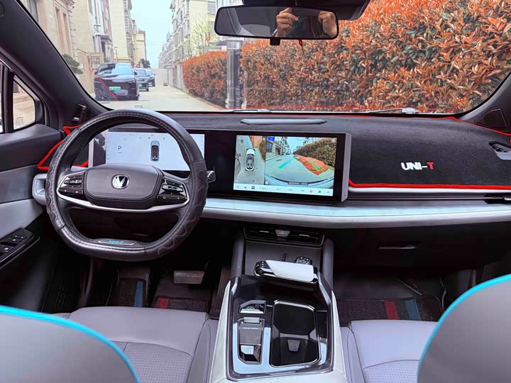 Changan UNI-T 2023 2023款 第二代 1.5T 尊贵型