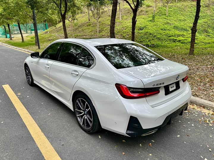Фото 9 - BMW 3 Series