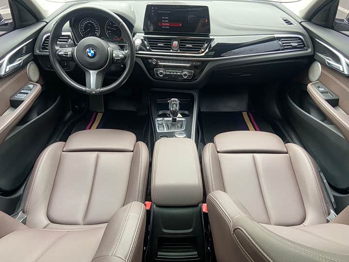 BMW 1 Series 2023 2023款 120i M运动曜夜版