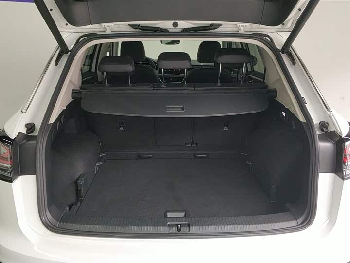 Volkswagen Tayron 2024 2024款 330TSI 两驱豪华Plus进阶版