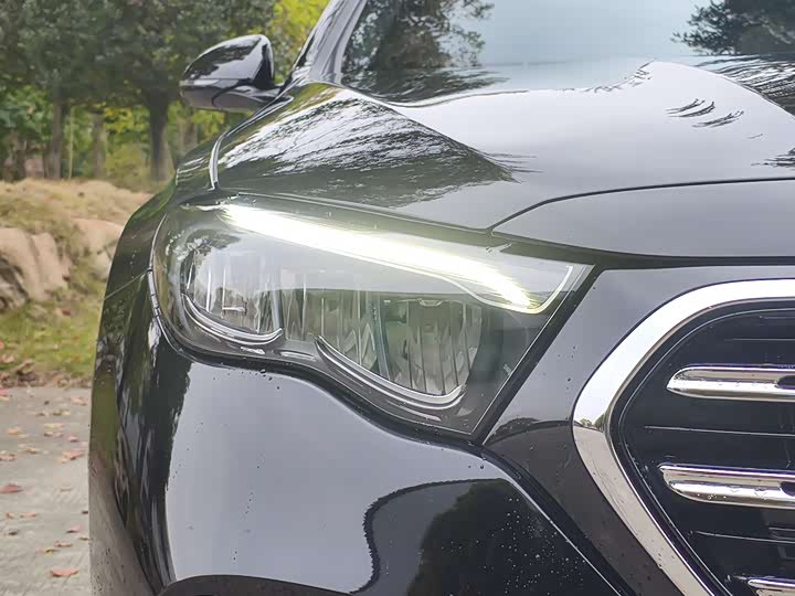 Zdjęcie 4 - Mercedes-Benz E-Class