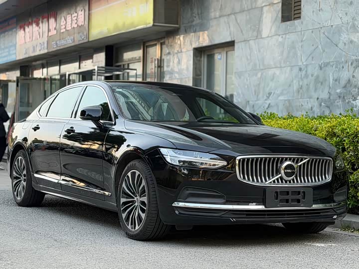 Volvo S90 2025 2025款 B5 智逸豪华版