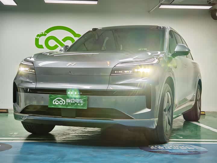 Фото 6 - Nio Onvo L90
