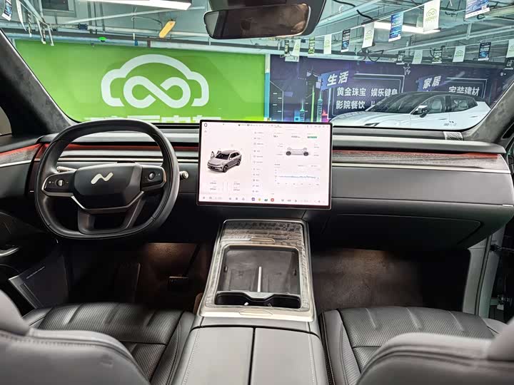 Фото 7 - Nio Onvo L90