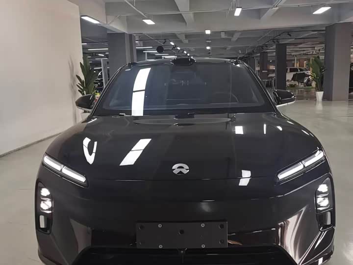 2025 Nio ET5