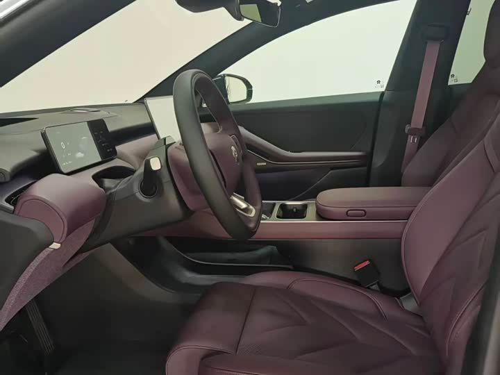 2025 Nio ET5