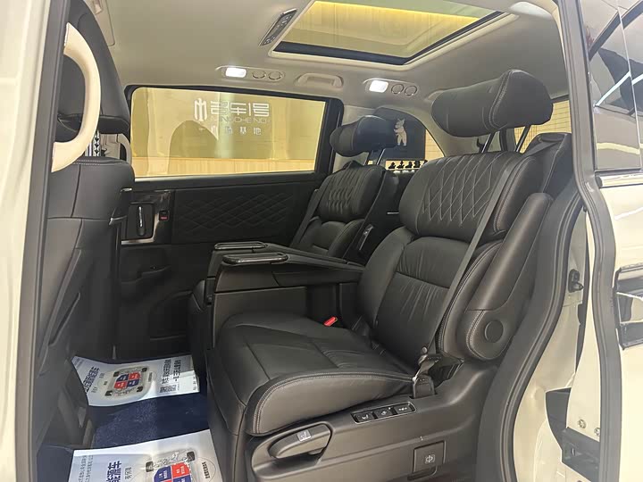 Honda Elysion 2019 2019款 2.0L 混动豪华版