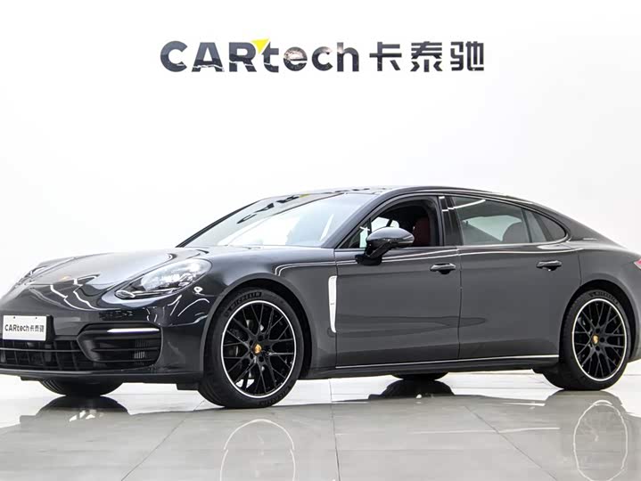 Фото 1 - Porsche Panamera