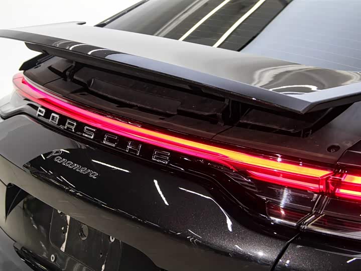 Фото 8 - Porsche Panamera