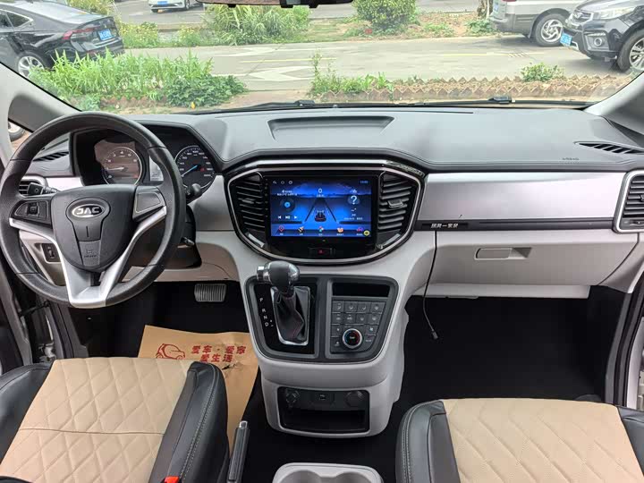 JAC Refine M4 2022 2022款 2.0TGDI 自动商旅版