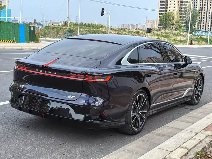 Voyah Passion 2024 2024款 PHEV 四驱超长续航旗舰版