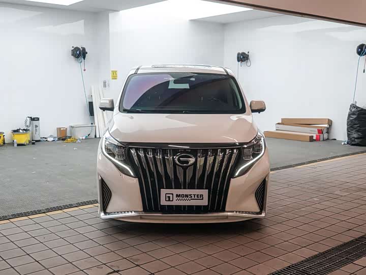 Photo 1 - GAC Trumpchi M8
