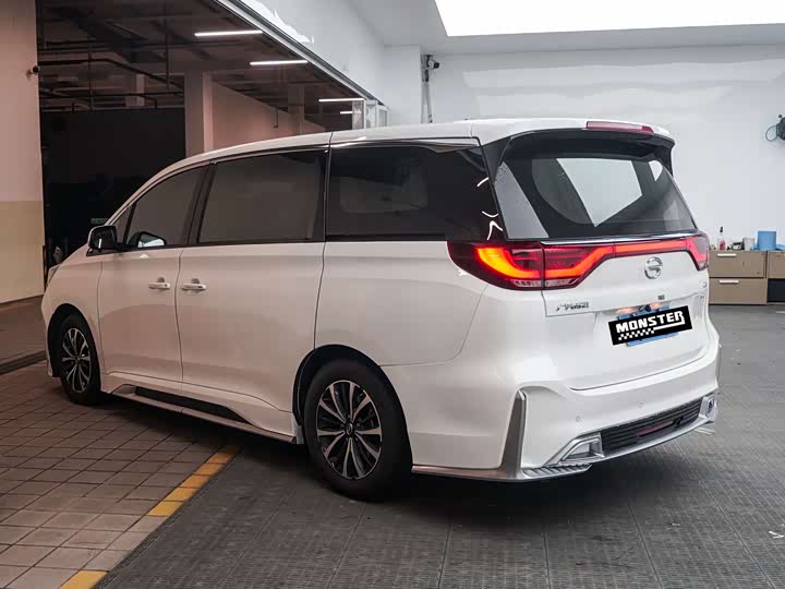 Photo 4 - GAC Trumpchi M8