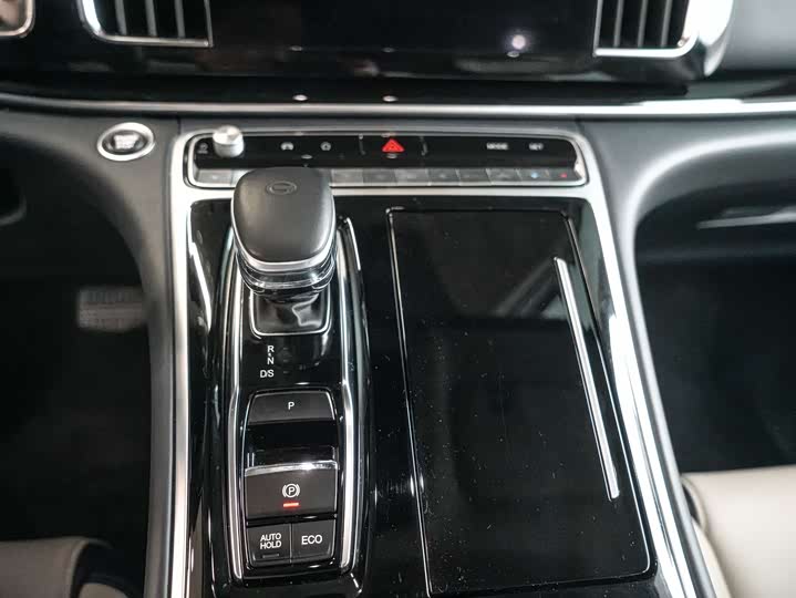 Photo 9 - GAC Trumpchi M8