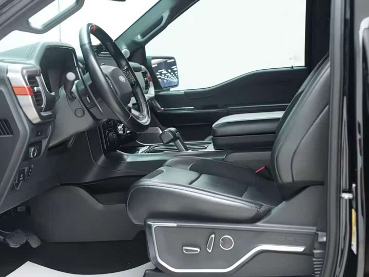 Фото 8 - Ford F-150 Raptor