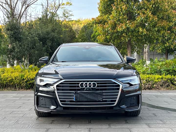 Photo 2 - Audi A6L