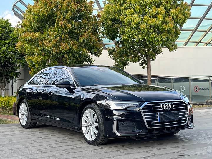 Photo 3 - Audi A6L