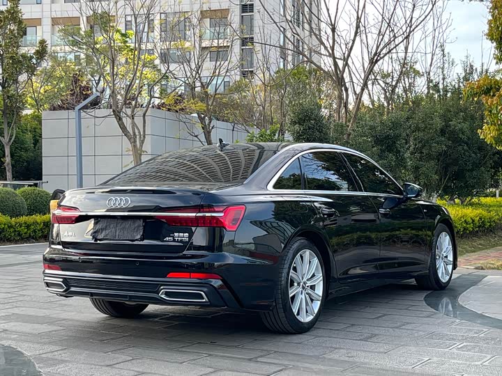 Photo 7 - Audi A6L