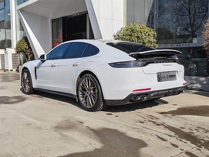 Porsche Panamera Hybrid 2023 2023款 改款 Panamera 4 E-Hybrid 铂金版 2.9T