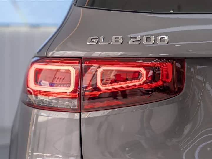 Mercedes-Benz GLB-Class 2022 2022款 改款二 GLB 200 时尚型