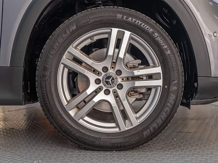 Mercedes-Benz GLB-Class 2022 2022款 改款二 GLB 200 时尚型