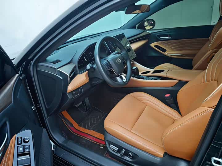 Фото 4 - Toyota Avalon