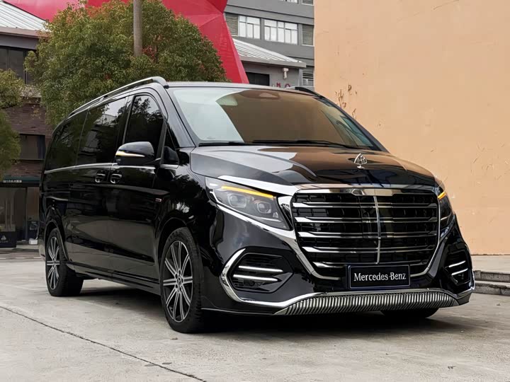 Mercedes-Benz V-Class 2024 2024款 V 300 L 长轴距豪华版