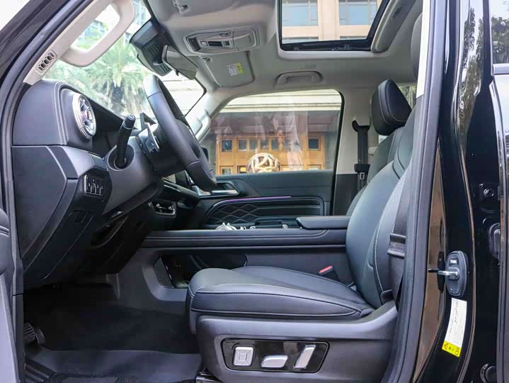 Tank 300 Hybrid 2025 2025款 Hi4-T 37.1kWh