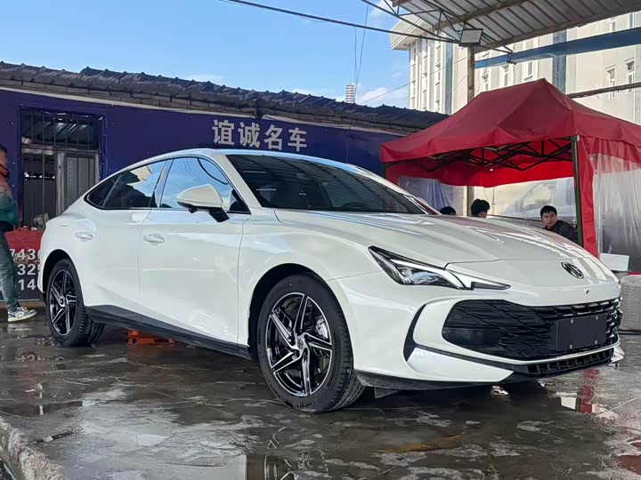 MG Motor 7 2025 2025款 1.5T 300 DCT豪华版