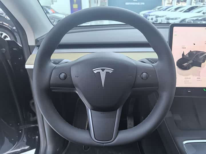 Фото 5 - Tesla Model Y