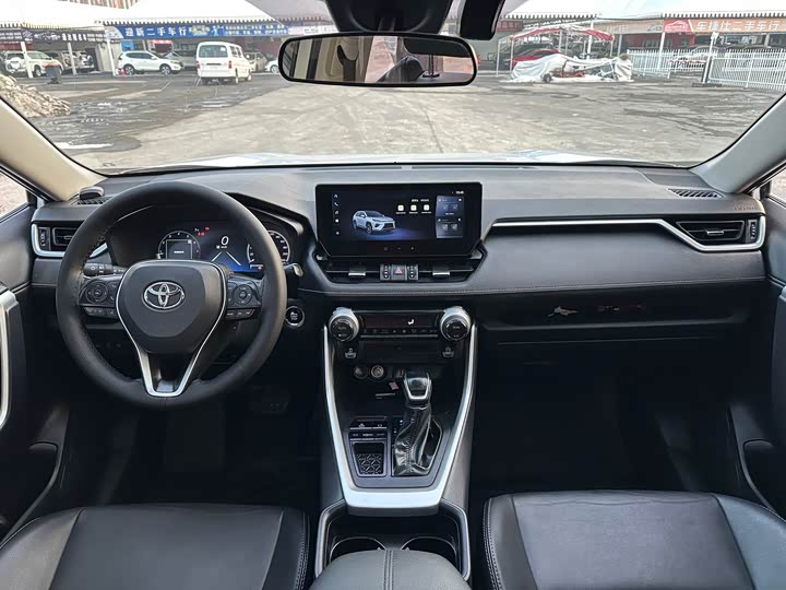 Фото 6 - Toyota Wildlander