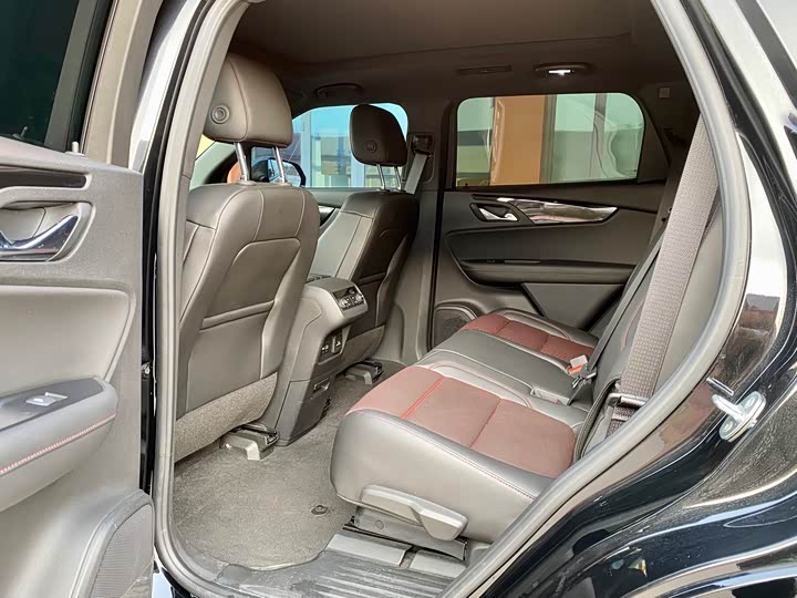 Фото 6 - Chevrolet Blazer