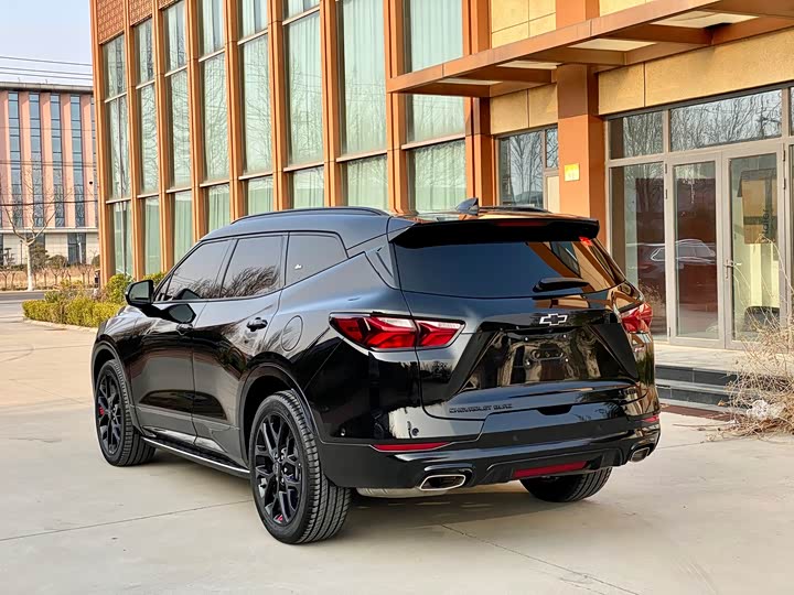 Фото 7 - Chevrolet Blazer