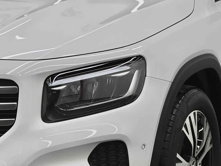 Фото 2 - Mercedes-Benz GLB-Class