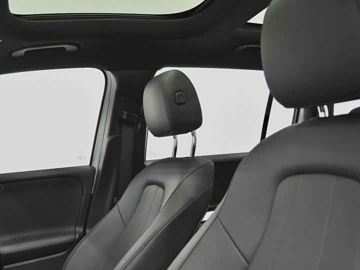 Фото 6 - Mercedes-Benz GLB-Class