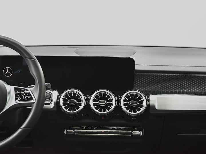 Фото 9 - Mercedes-Benz GLB-Class