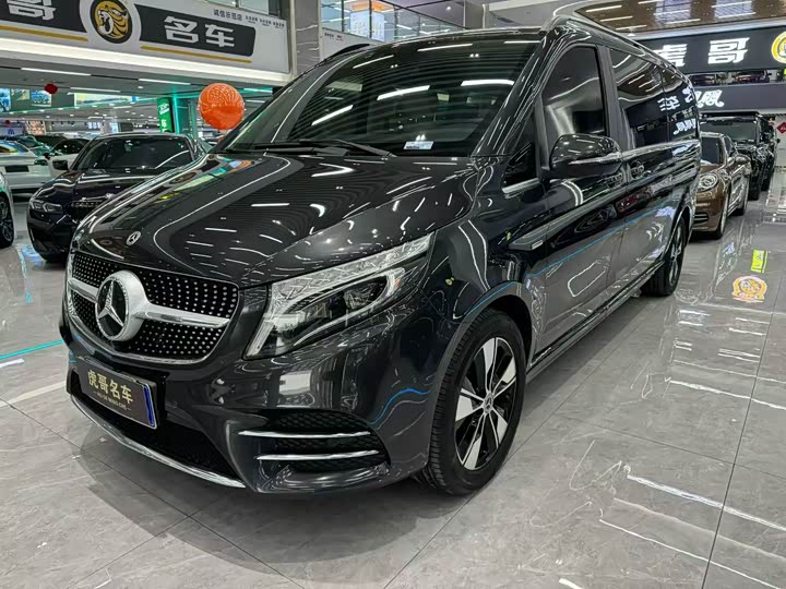 Фото 1 - Mercedes-Benz V-Class